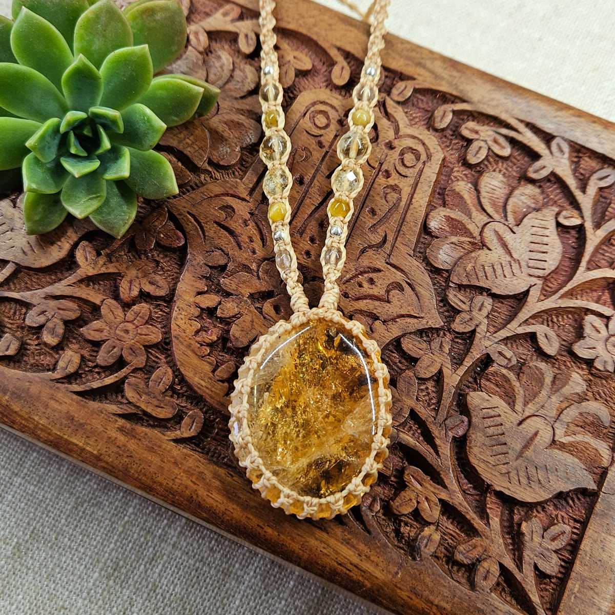 Citrine Macrame Necklace - Sand