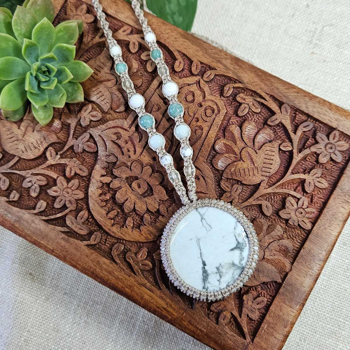 Howlite Macrame Necklace - Taupe