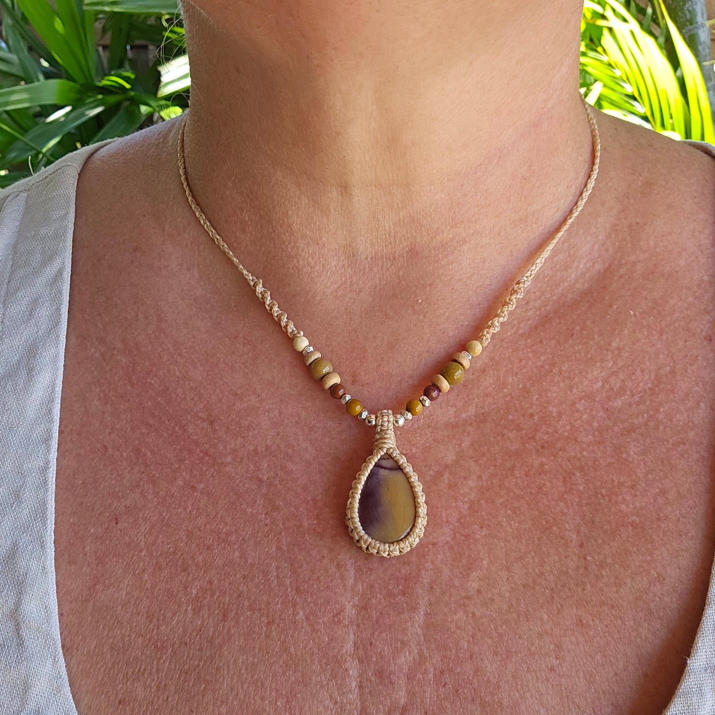 Mookaite Teardrop Pendant Necklace - Sand