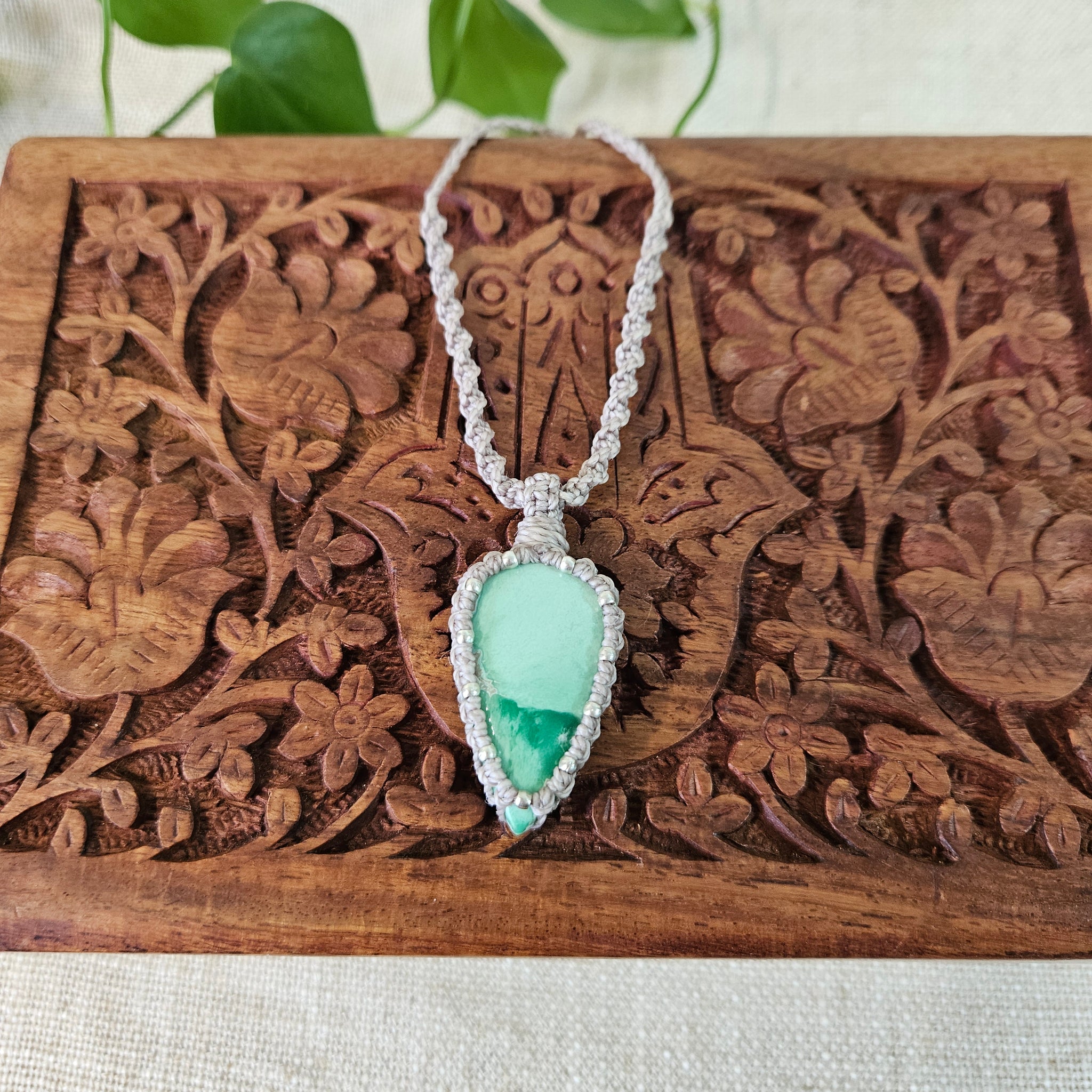 Ivy Teardrop Pendant Necklace - Variscite