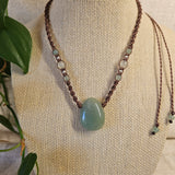Shoreline macrame necklace - Green Aventurine